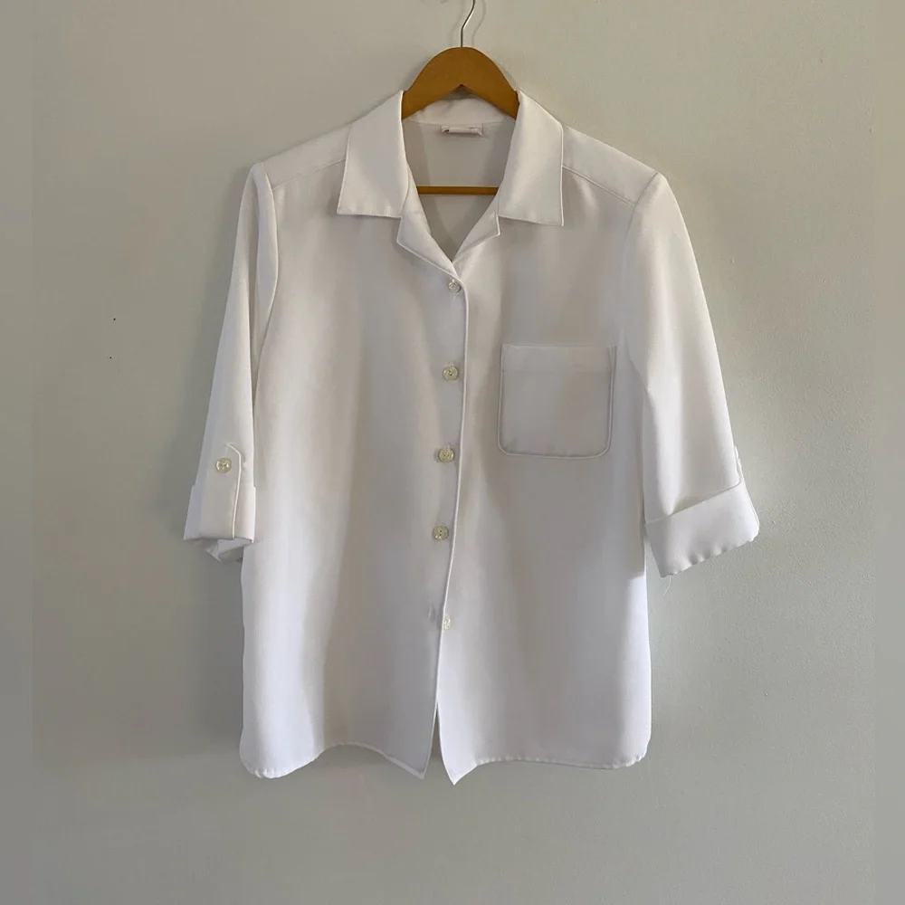 SOLD ELSEWHERE - Vintage white button-up blouse by Alia - Picture 1 of 6